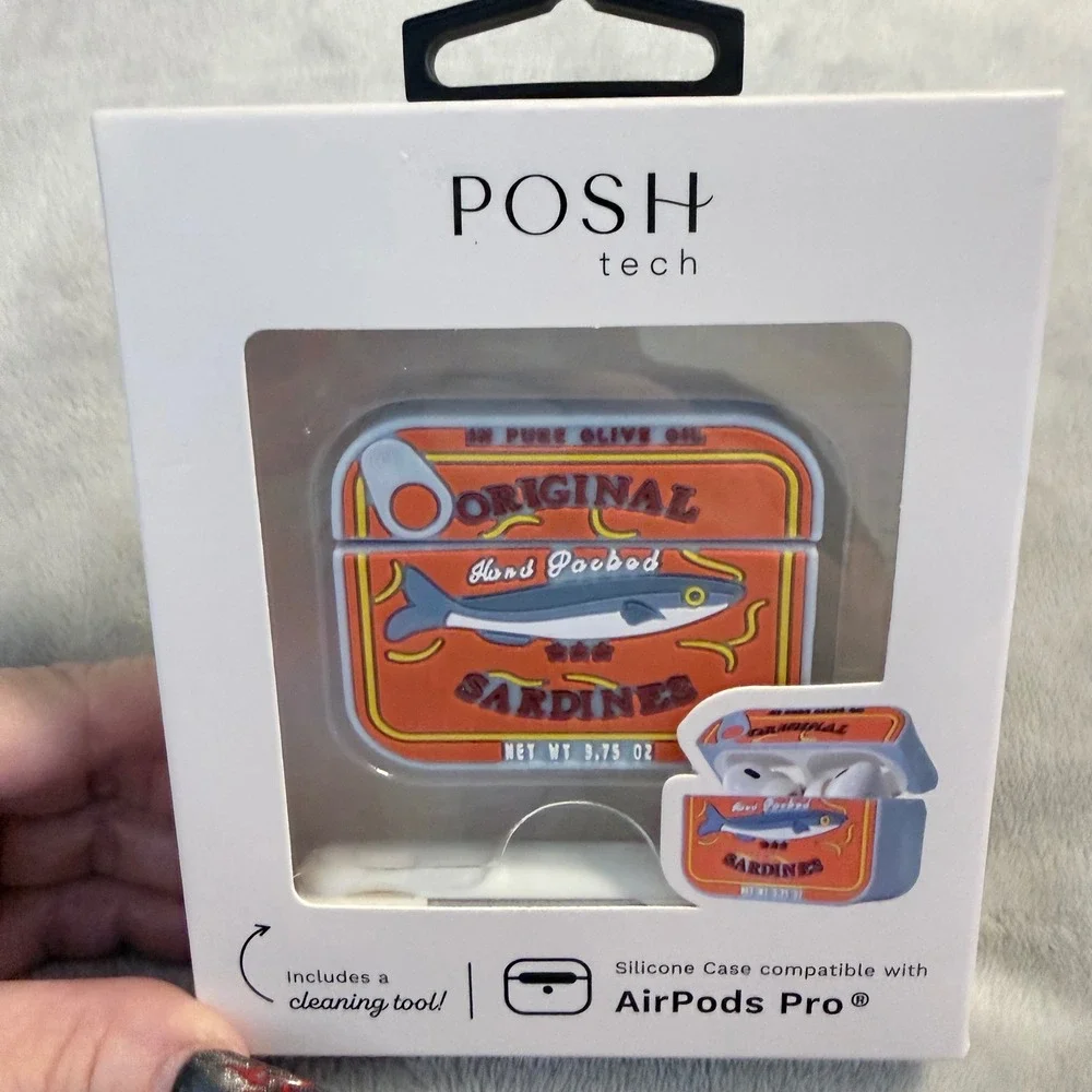 Posh Tech Sardines AirPods Pro Case Silicone Foodie Novelty Case Cleaning Tool
